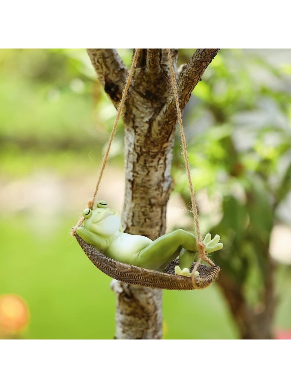 Charming Hanging Sleeping Frog Statues for Garden Outdoor Décor - Unique
